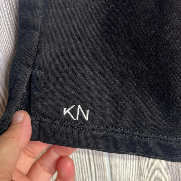 Women’s Klassy Network Cotton Shorts Size Medium - Picture 2 of 6